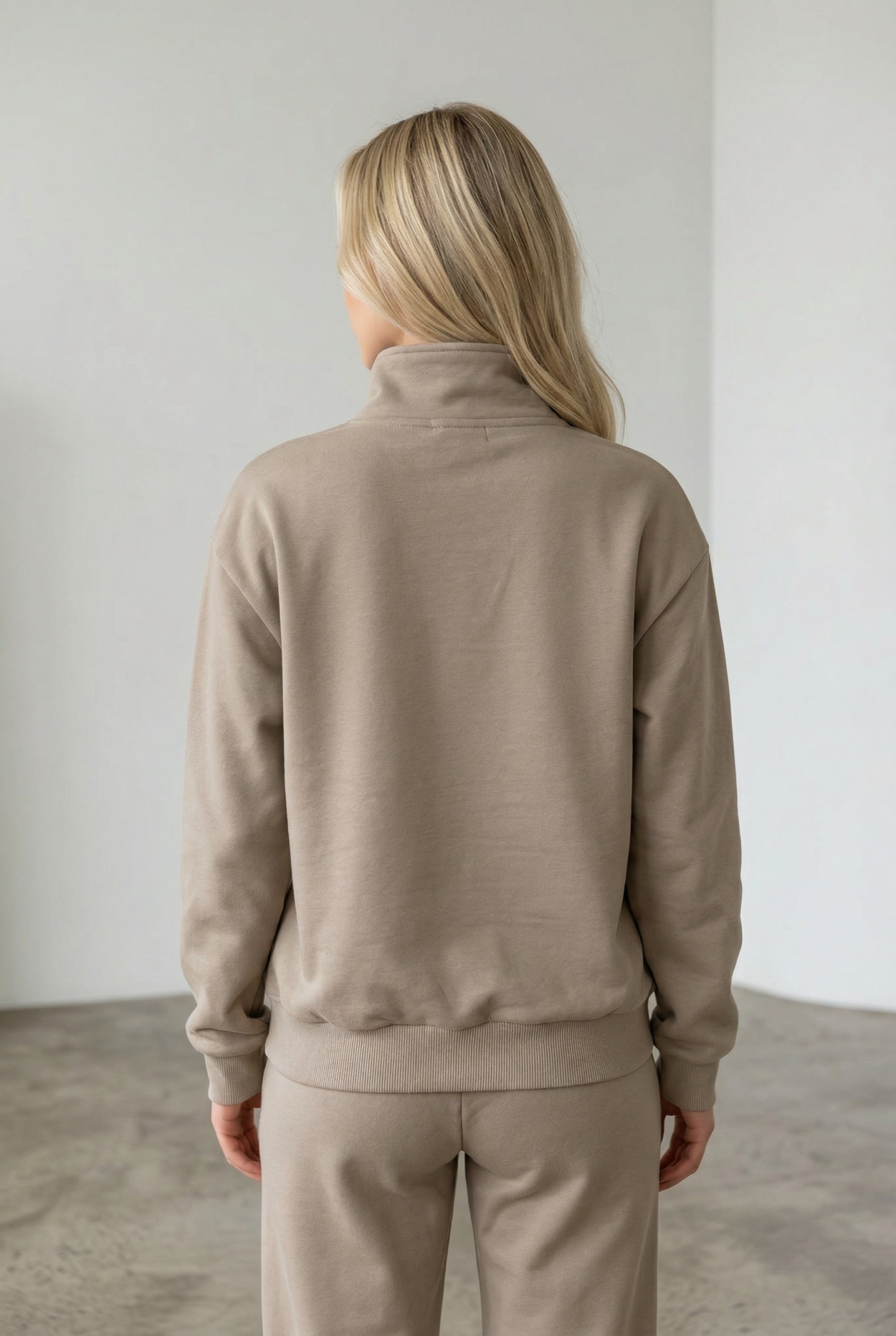 Джемпер женский М-У13496 (Размер:104-110-158,164 Цвет:беж)