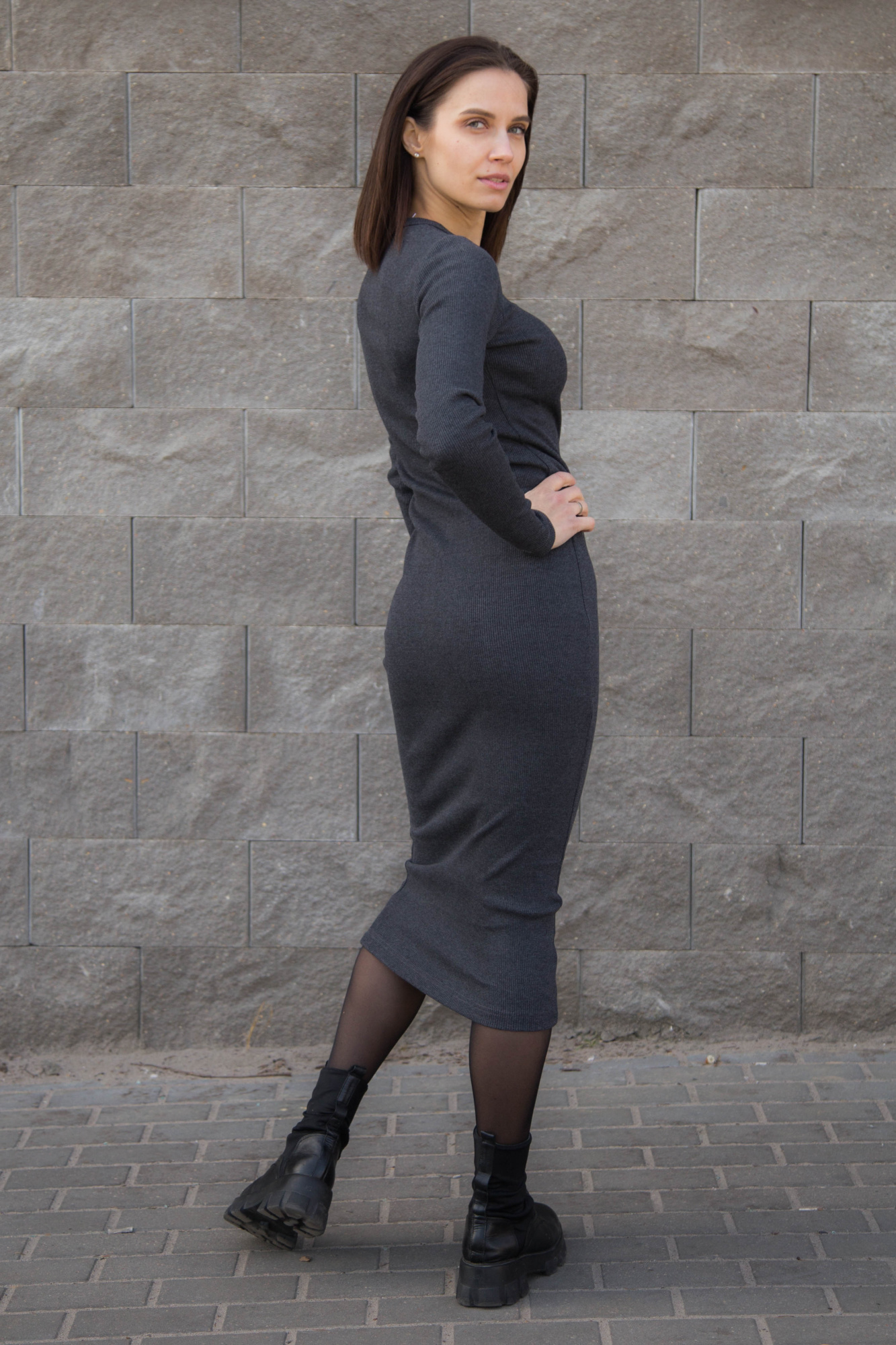 Платье женское М-17063 (Размер:96-102-158,164 Цвет:т.серый меланж)