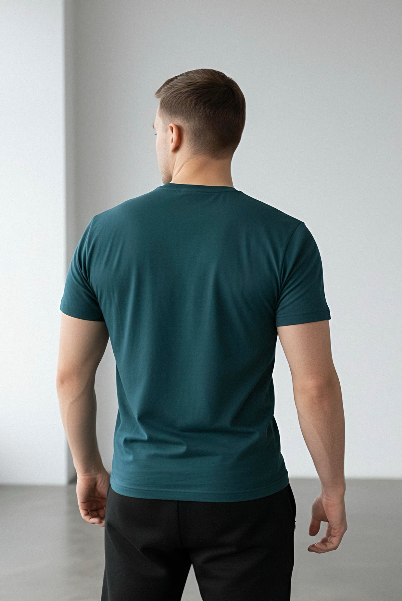 Футболка мужская М-23631/17 (Размер:104-94-170,176 Цвет:кедр)