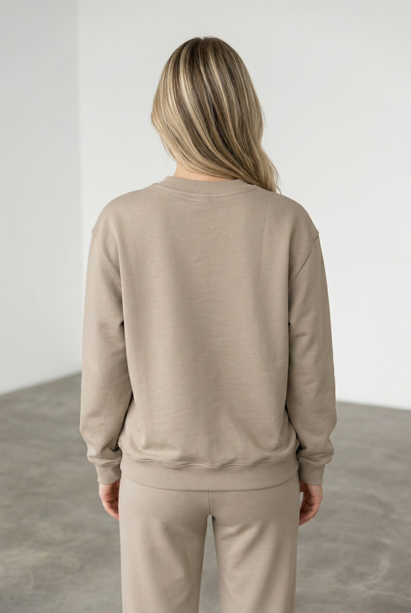 Свитшот женский М-У13757 (Размер:104-110-158,164 Цвет:беж)